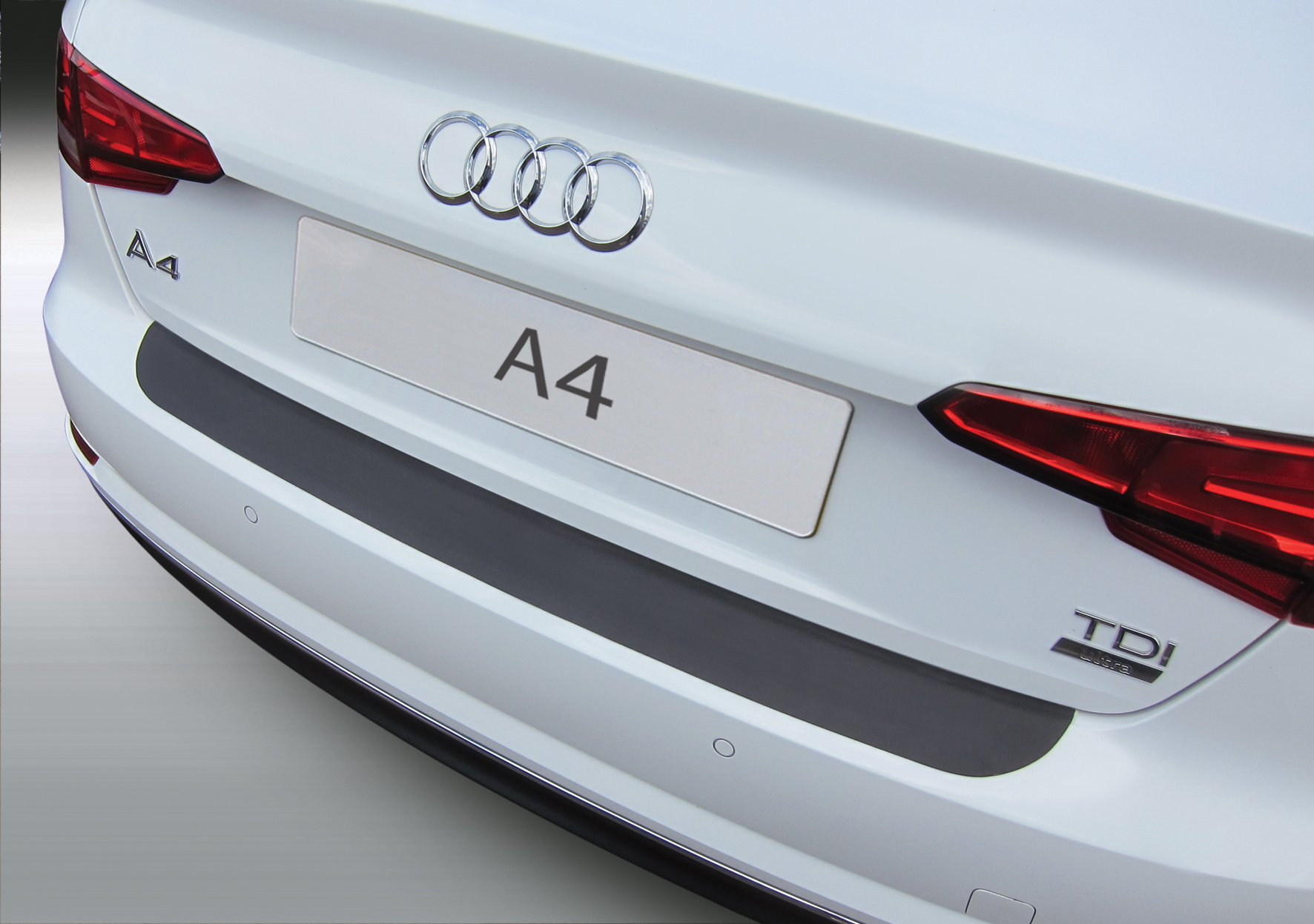 Накладка на задний бампер Audi A4, седан, 2015-2018